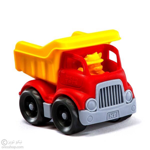 کامیون کوچولو با راننده نیکو قرمز